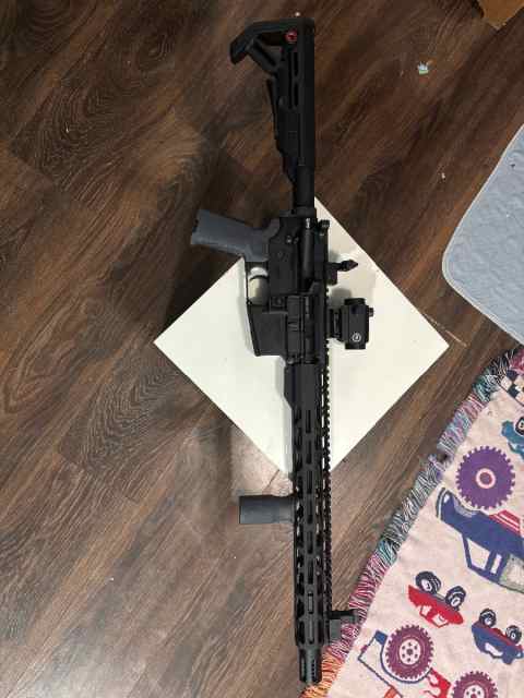 Radical AR15 w/CT red-dot,buis,strike stock