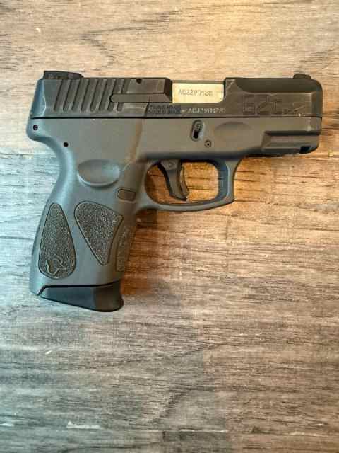 Mint USED TAURUS G2C