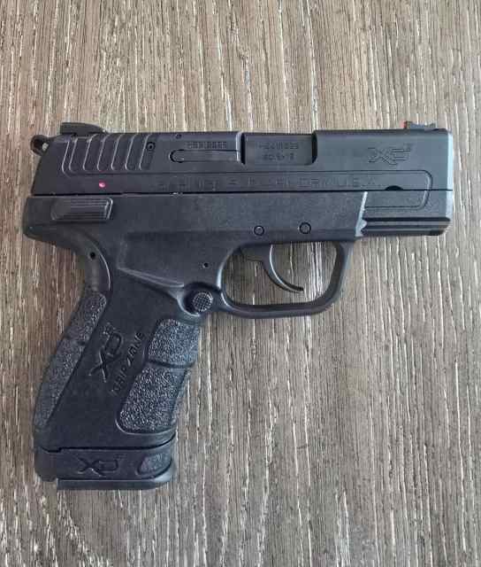 Springfield XDE 9mm subcompact pistol