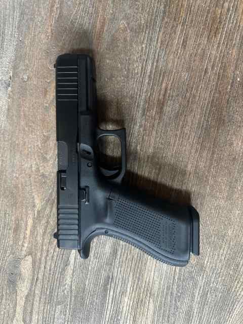 Glock 17