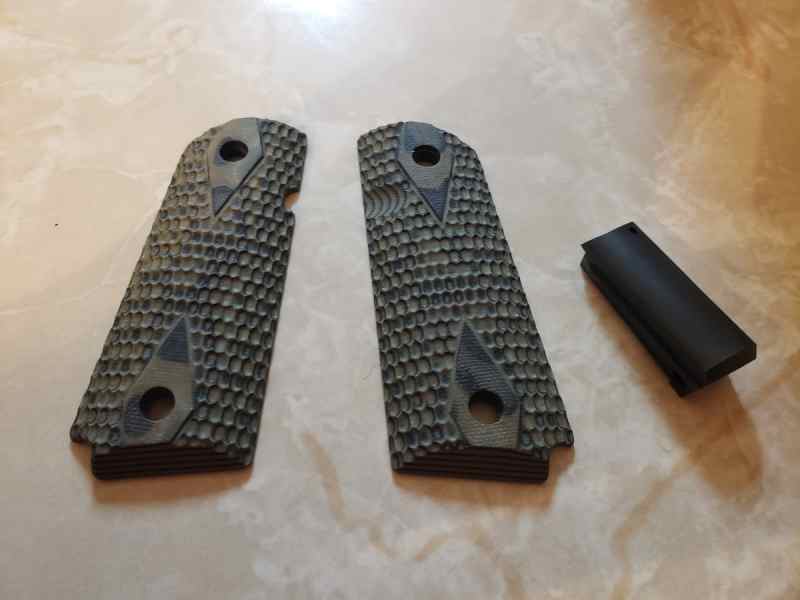 Officer 1911 Hogue G10 Grips