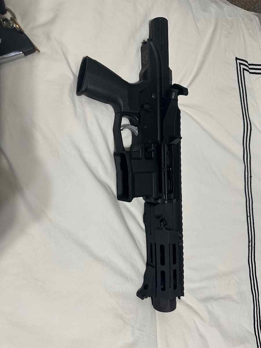 Glock G21 45 ACP with Night Sights / Gen 4