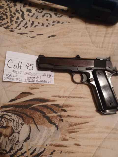 COLT GOVERMENT 45