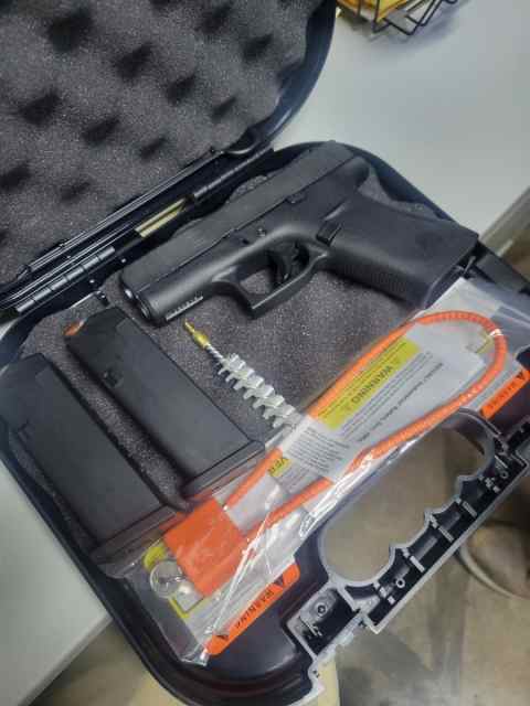 Glock 43X 9mm w/2 10rd mags 