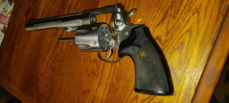 Ruger REDHAWK 44 Mag 7.5&quot; Barrel  Excellent Cond.