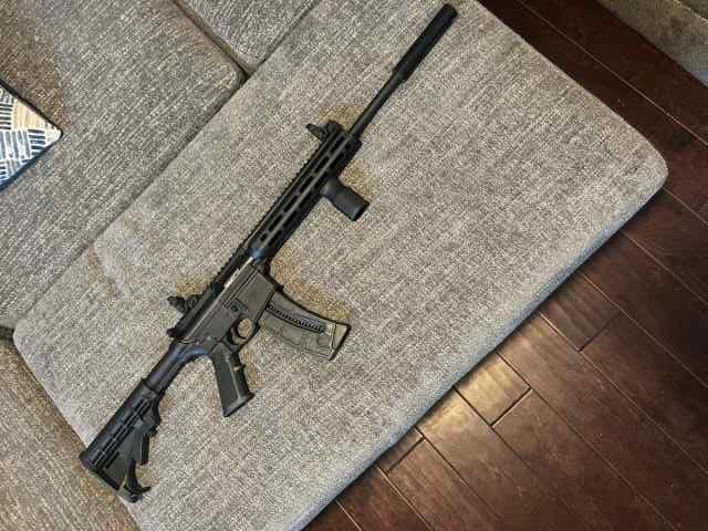 New Smith &amp; Wesson M&amp;P 15-22 Sport Rimfire