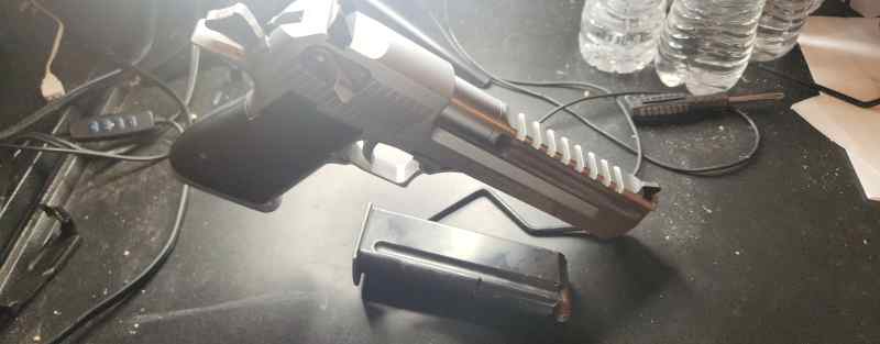 Desert Eagle 44 Magnum Brushed model