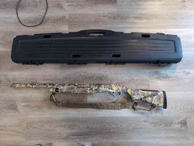 Benelli Super Nova 28&quot; shotgun.  12g.  