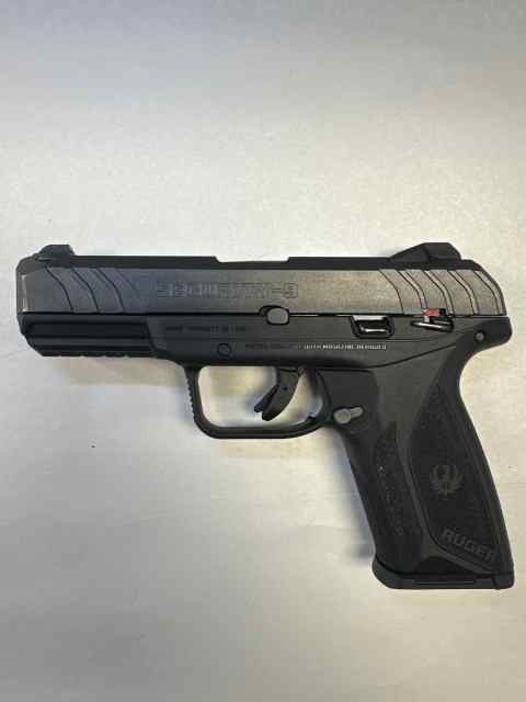 RUGER SECURITY-9 9MM PISTOL