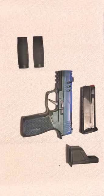 SIG Sauer P365XL Comp