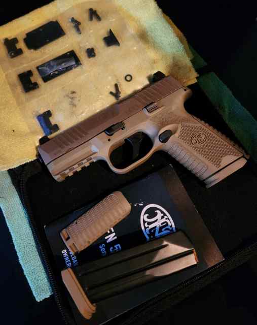 FNH FN 509 FDE MRD 9mm