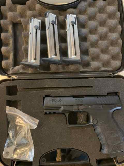 Walther PPQ M2 22 LR 12+1 4” 3 mags .22