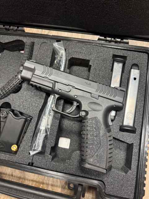 Springfield XDM 4.5 .40