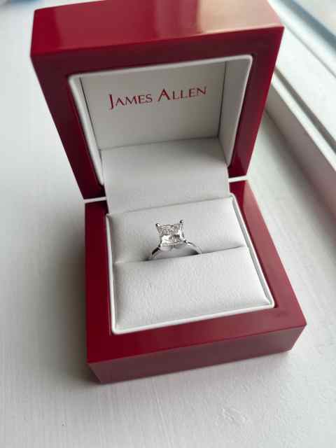 2.39 ct. princess cut LG diamond w/ 14k white gold