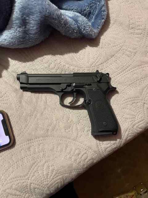 Baretta 92fs for sale or trade