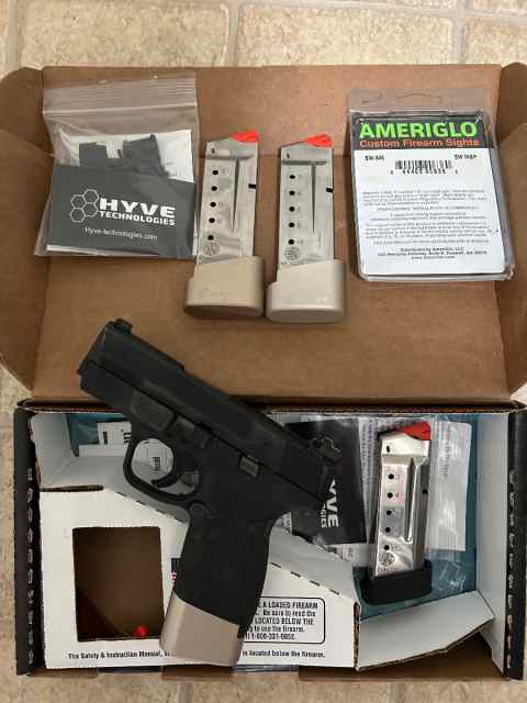 S&amp;W Shield 45 with extras