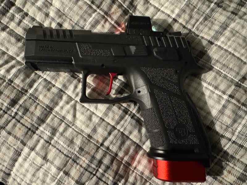CZ P-09C Nocturne NICE