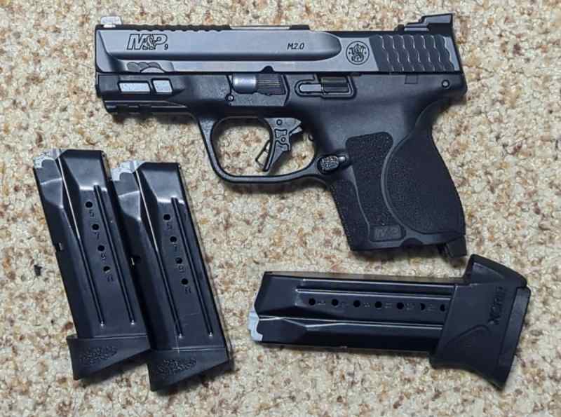 Smith &amp; Wesson M&amp;P 2.0 9MM LEWISVILLE TX