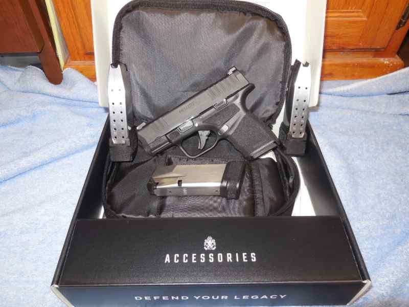 Springfield Armory Hellcat 9MM