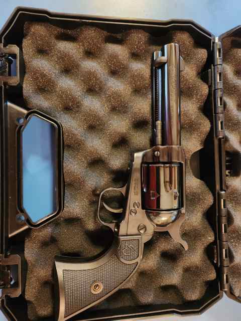 NIB Taurus Deputy Revolver 357 Mag 4.75&quot; barrel