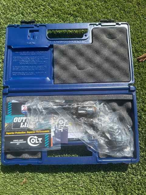 Unfired Colt Single Action Army 5.5in .45LC