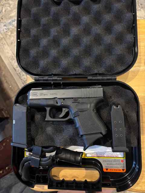 Glock 27 Gen.4 Sub-Compact .40cal    $425