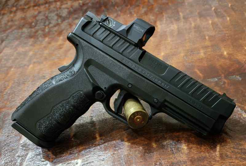 Springfield XD MOD 3 with Hex Dragonfly 