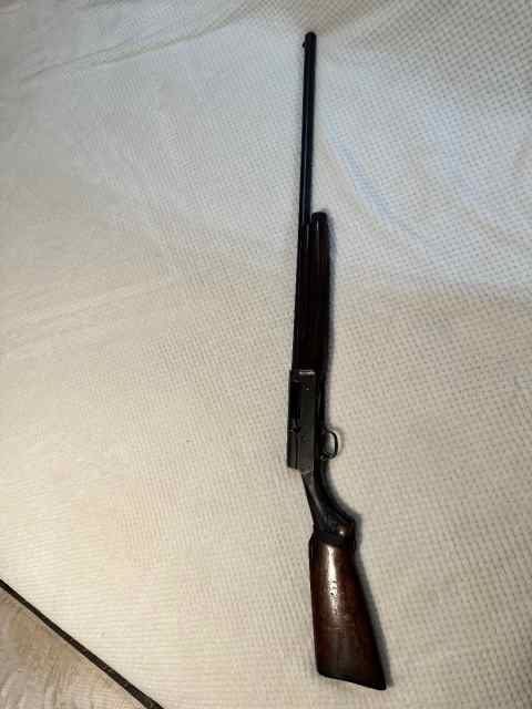 Classic Semiauto 12ga Shotgun