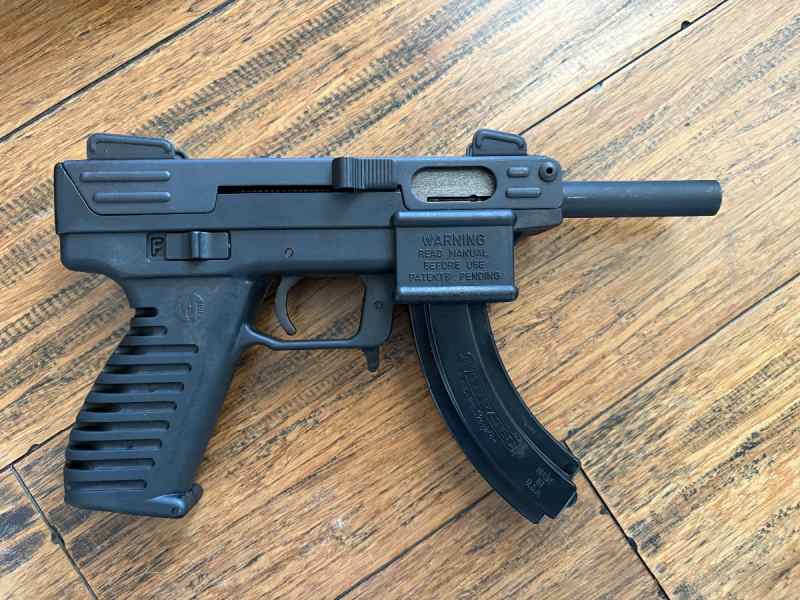 Intratec Tec 22 - Excellent condition