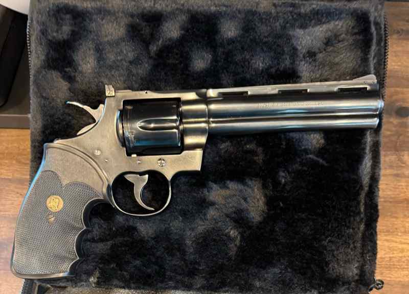 1976 Colt python 