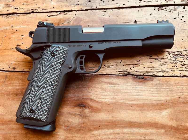 RIA ULTRA FS r.jpg