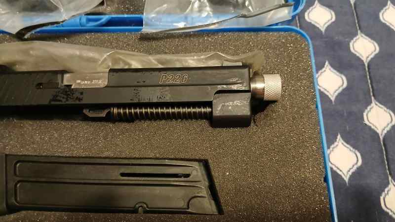 Sig 226_22_2.jpg