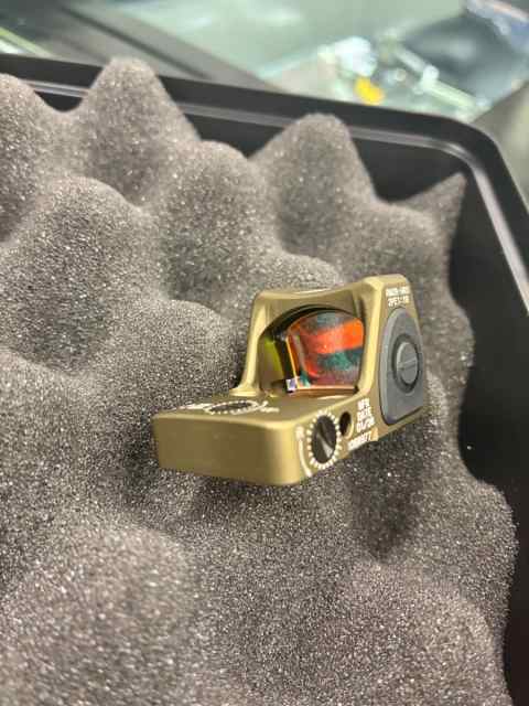 Trijicon RMR Sight Adjust. LED 3.25 MOA Type 2 FRS