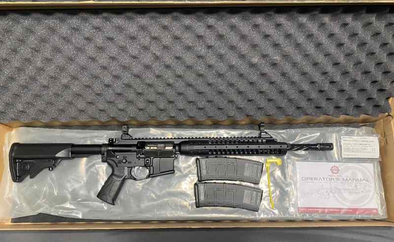 LIKE NEW LWRC IC-A5 PISTON AR-15 5.56/.223 2MAGS