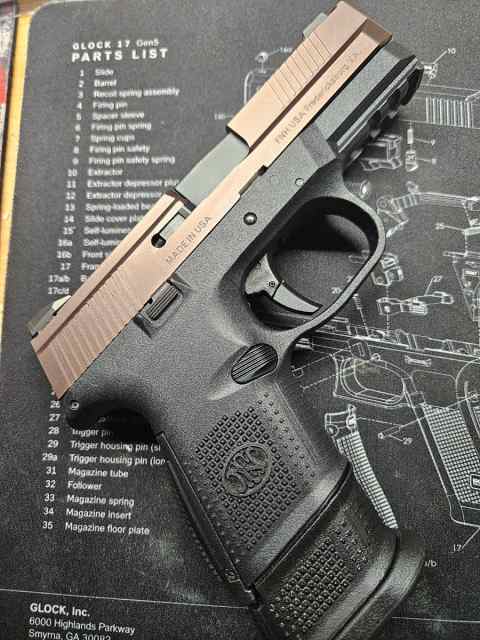 FN FNS9C