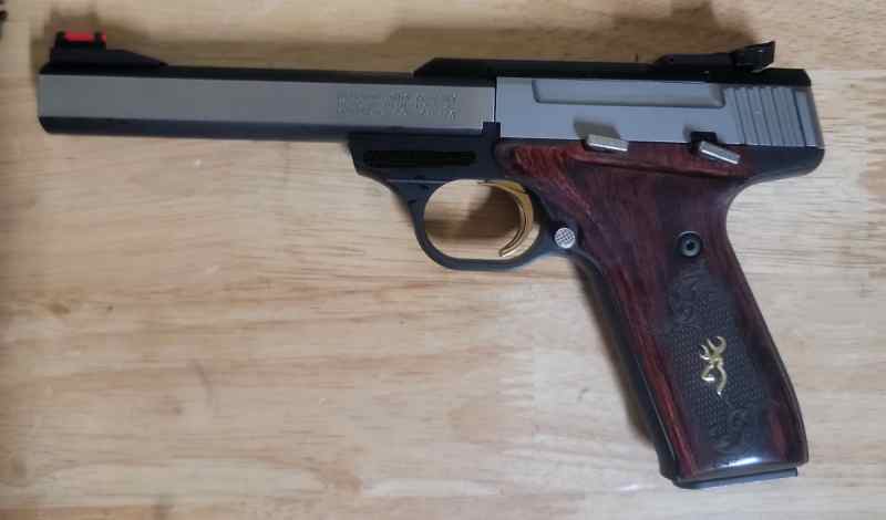 NIB Browning Buckmark Medallion 22lr