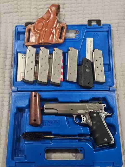 Springfield Armory 1911A1 stainless 
