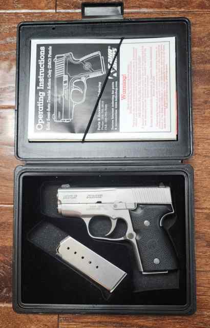 Kahr MK9  9mm w/ extras