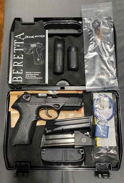 LIKE NEW BERETTA PX4 F STORM 9MM PISTOL 2MAGS