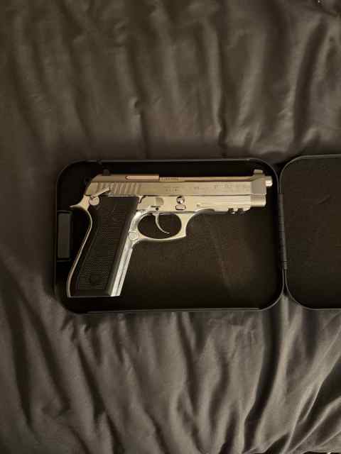 Taurus PT 92 AFS