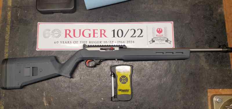 RUGER 10-22 ANNIVERSARY EDITION