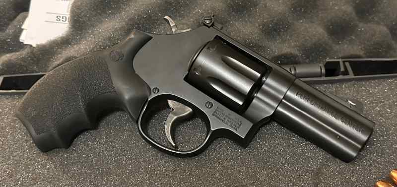 S&amp;W 586 L Comp