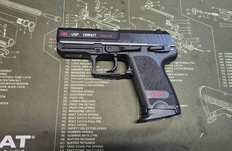 HK USP compact 9mm