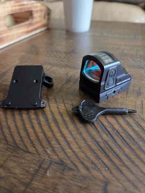 Holosun 507c x2 red w/1913 &amp; acog mount