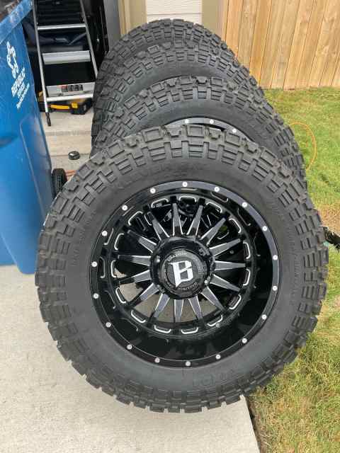 Ballistic Off Road Wheels like new All Terr Quiet 