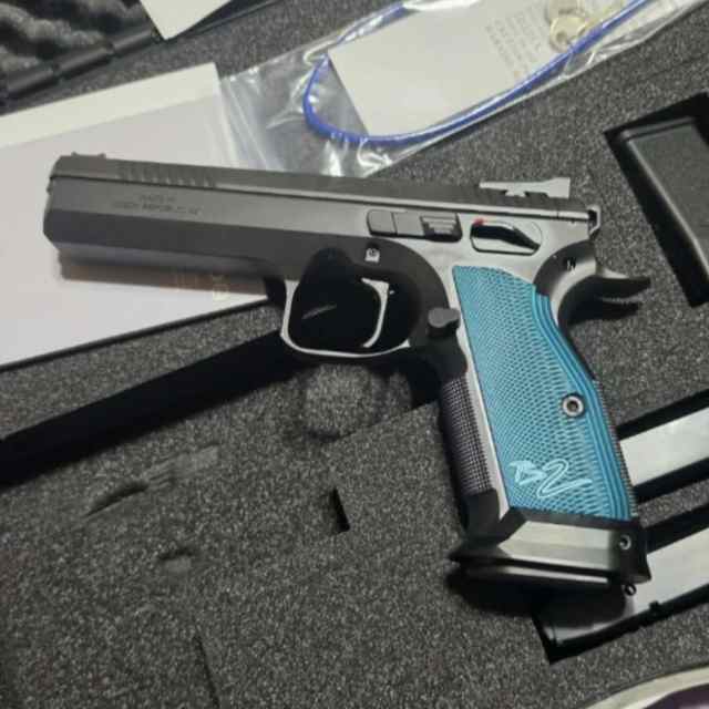 Czs or Sigs